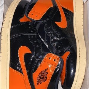 Air Jordan 1 retro high og “shattered backboard “